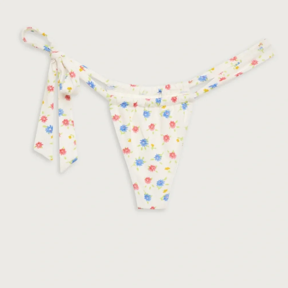 NWT FRANKIES BIKINIS Kealy Tie Side Cheeky Bikini Bottom, Water Blossom, size L